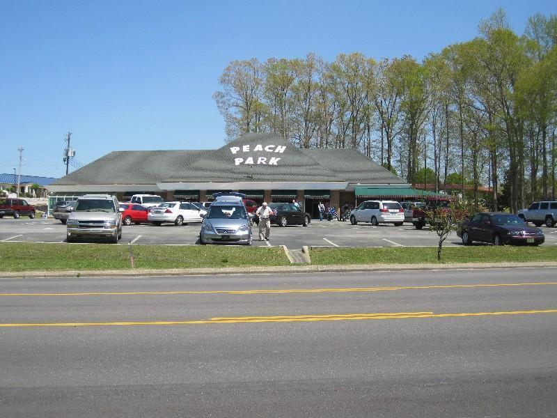 Scottish Inn - Clanton Buitenkant foto